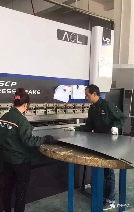 從規(guī)模到品質(zhì)的躍遷 解析大型防火門廠為何加碼高端甲級(jí)鋼質(zhì)防火門市場